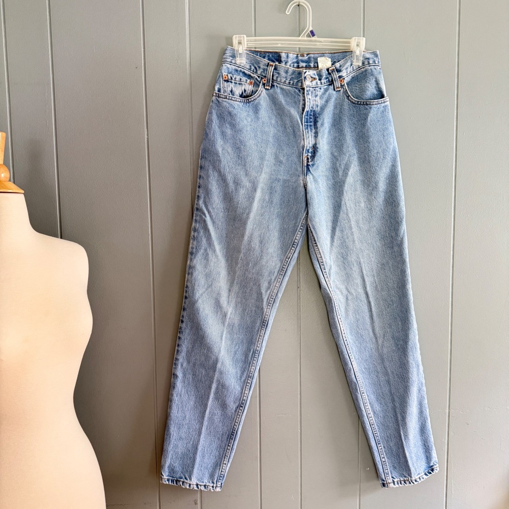 Vintage Levis 550 Womens 10 High Rise Tapered Leg Light Wash Mom Jeans 90s Y2K